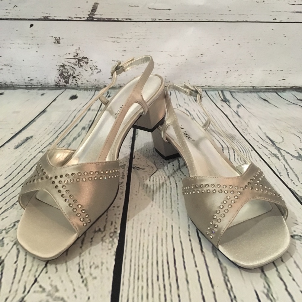 NEW David Tate Wish Satin Heels